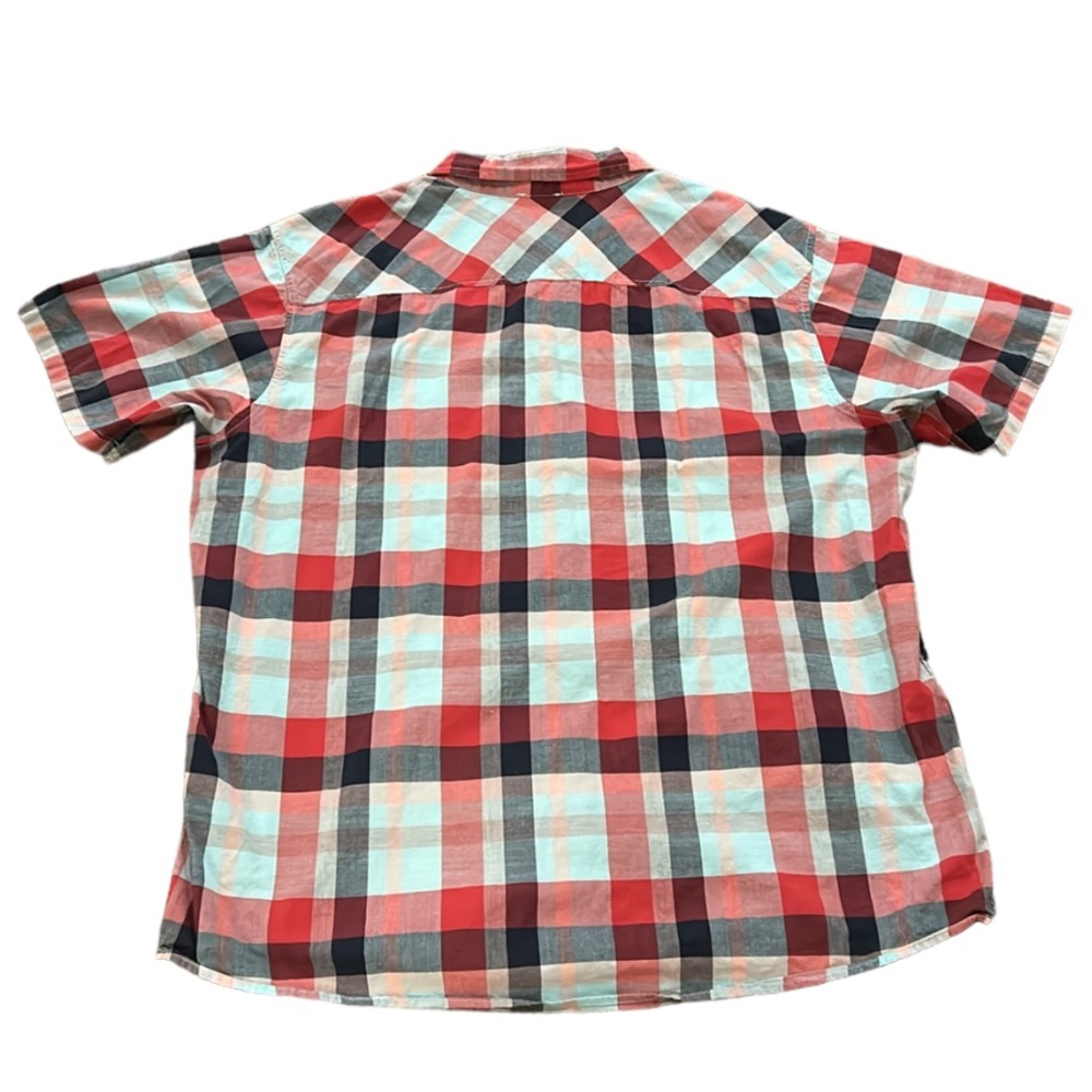MOUNTAIN HARDWARE | Mens Button Down Shirt - Picture 4 of 8